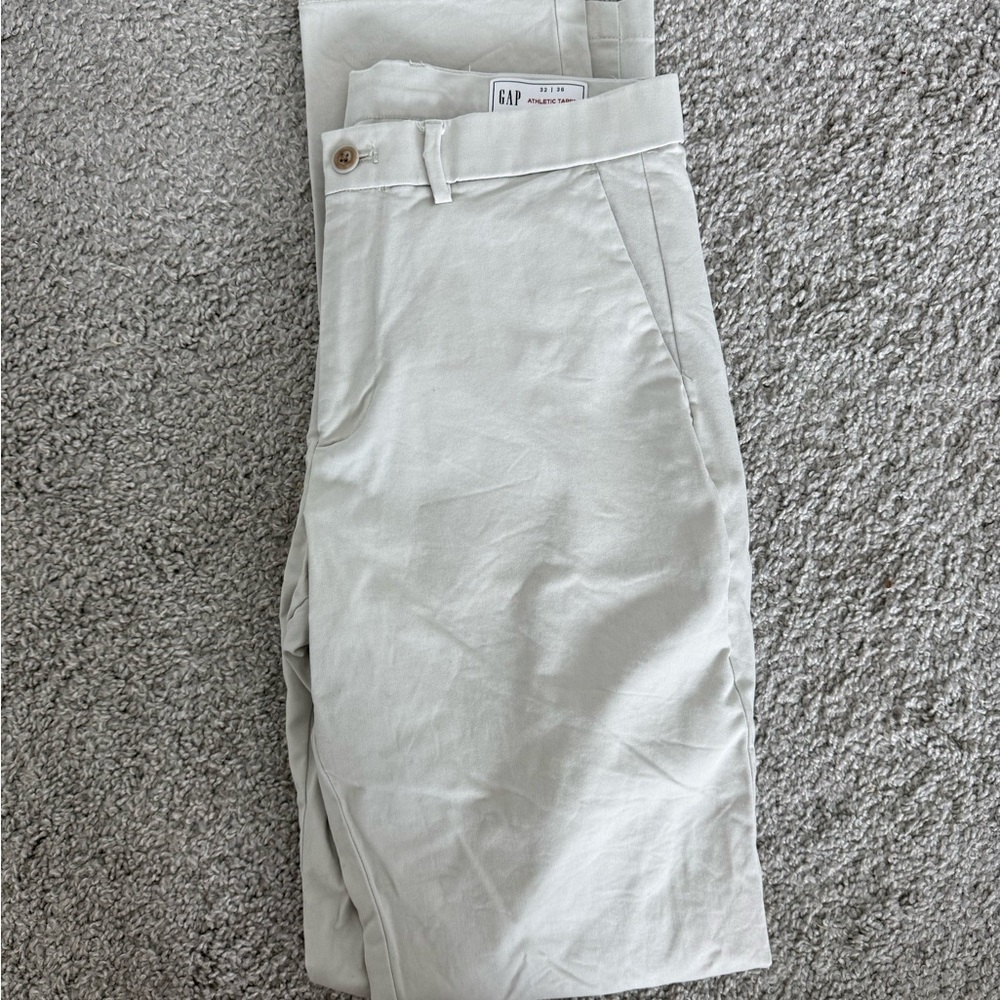 GAP Light KhakiChinos